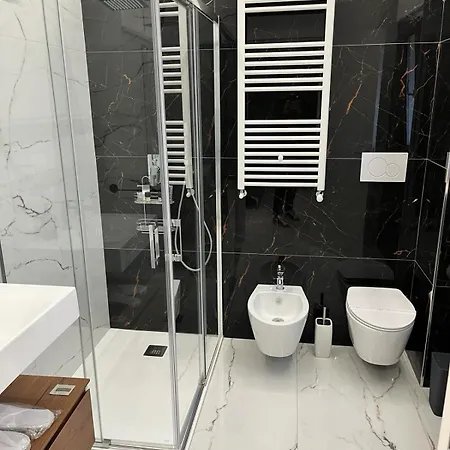 Luxury House 4* Bari