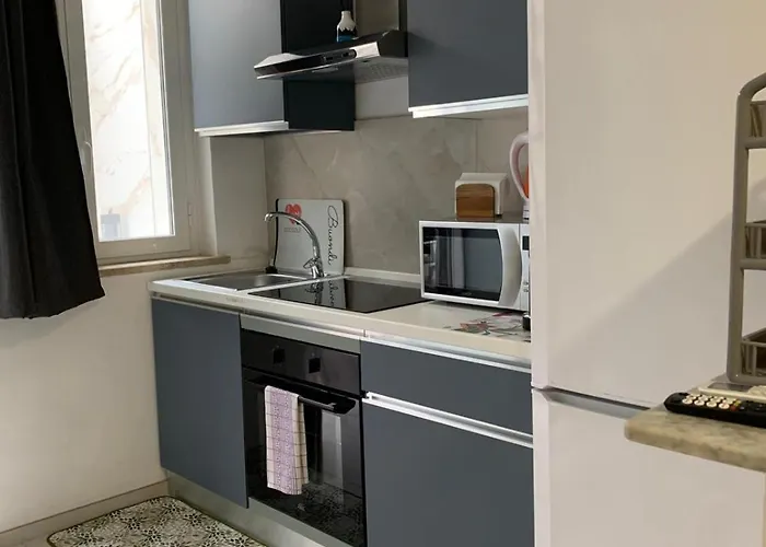 Luxury House 4* Бари