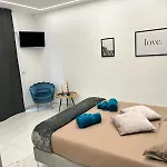 Luxury House לינה וארוחת בוקר בארי