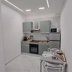 Luxury House לינה וארוחת בוקר