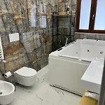 לינה וארוחת בוקר Luxury House 3*