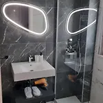 Luxury House לינה וארוחת בוקר